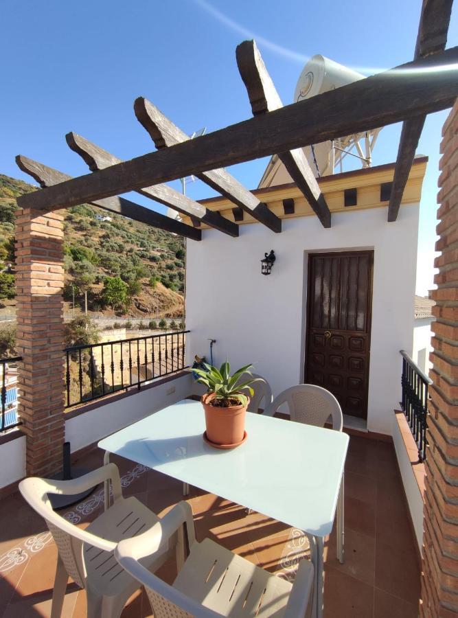 Casita Jade Villa Sayalonga Buitenkant foto